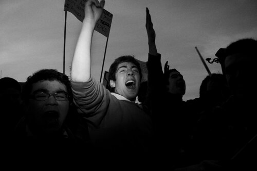 Cristóbal Olivares/VII mentor program. Estudiantes protestan en Chile por un cambio en el sistema educacional. Santiago, Chile. 2011. 